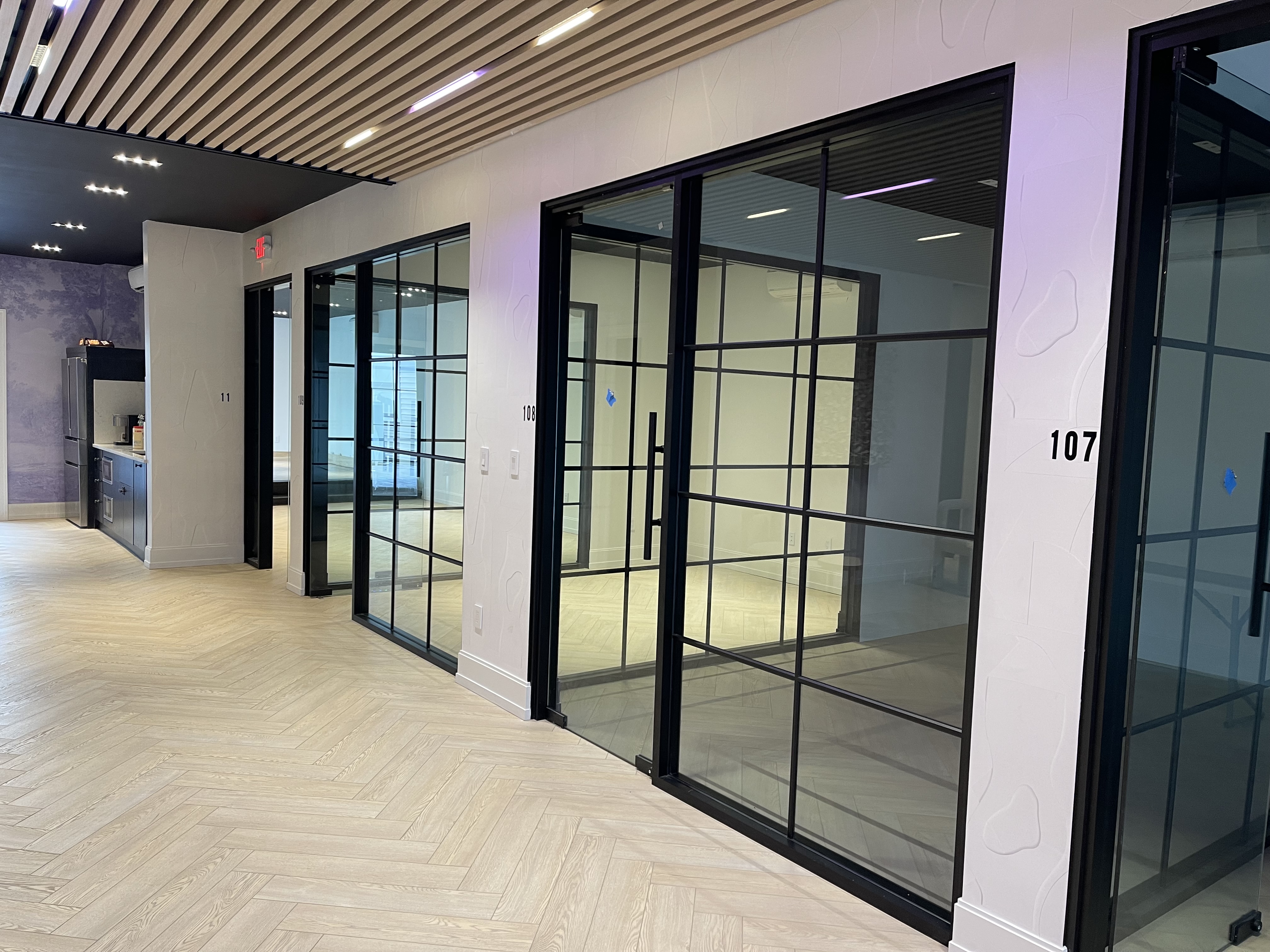 Office Broadway, Woodmere